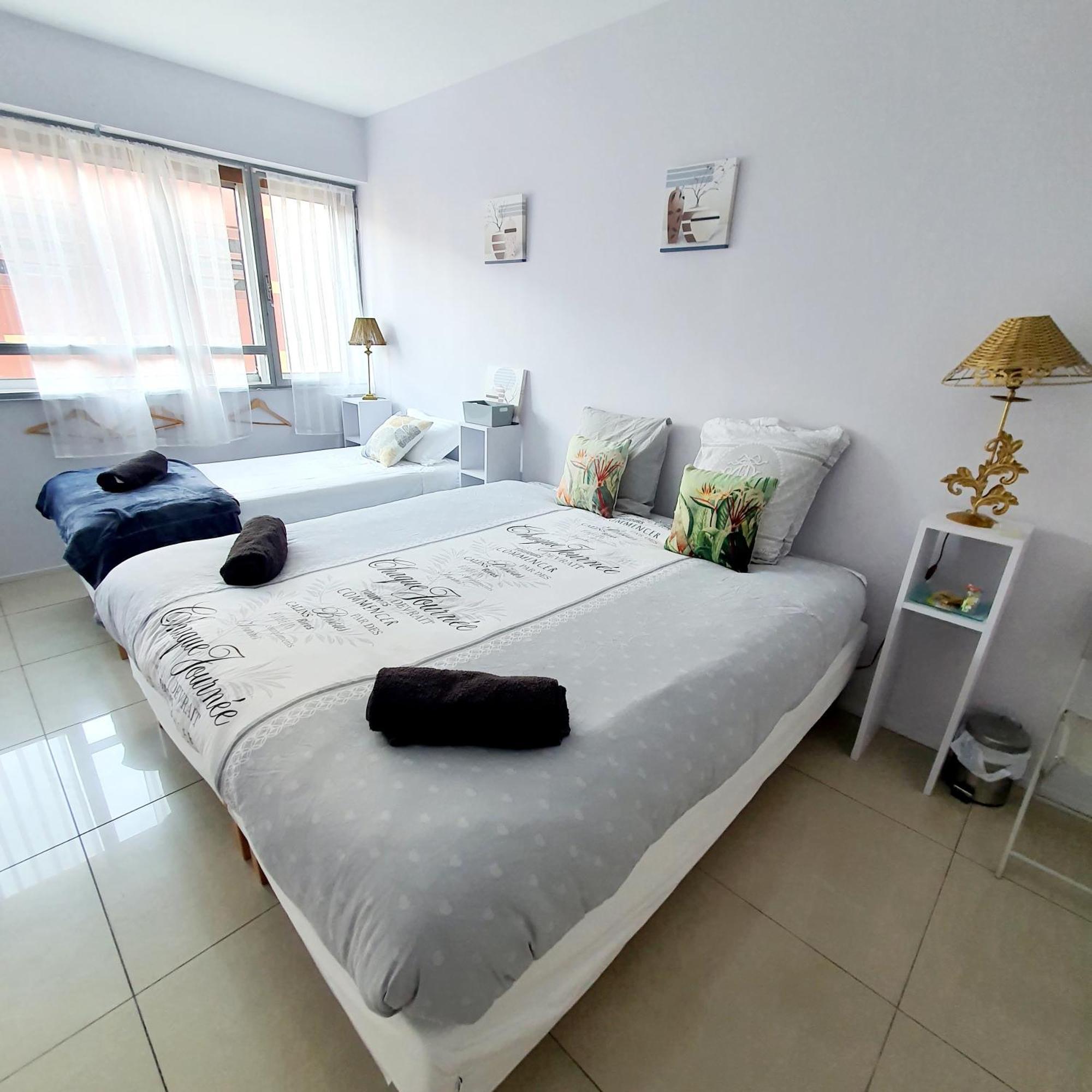 Sejour Perpignan Avec Petit-Dejeuner A La Demande Et Piscine A 20 Minutes De L'Espagne A Le Palace Climatise Eksteriør bilde